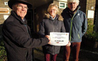 Cheque voor project zonneboilers ziekenhuis Tanzania van DGA